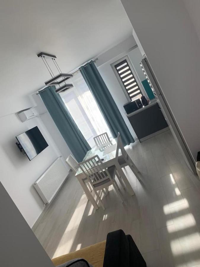 Astoria Apartament'S Navodari Luaran gambar